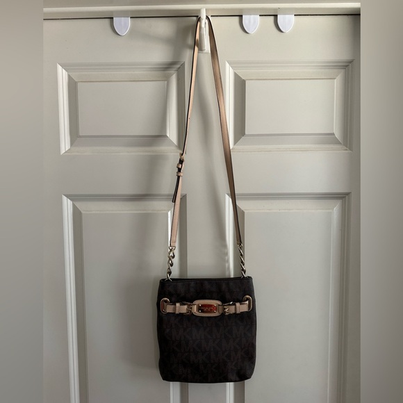 Micheal Kors Crossbody bag - Picture 5 of 14